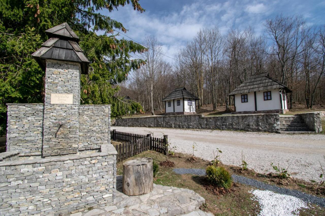 Holiday Park Hajducka Cesma Dubovsko Екстер'єр фото