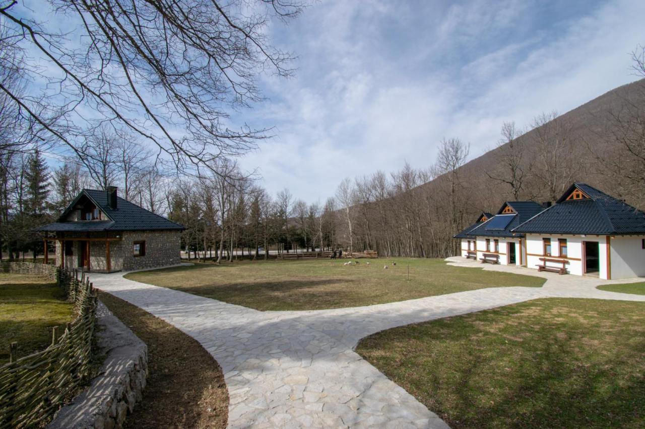 Holiday Park Hajducka Cesma Dubovsko Екстер'єр фото