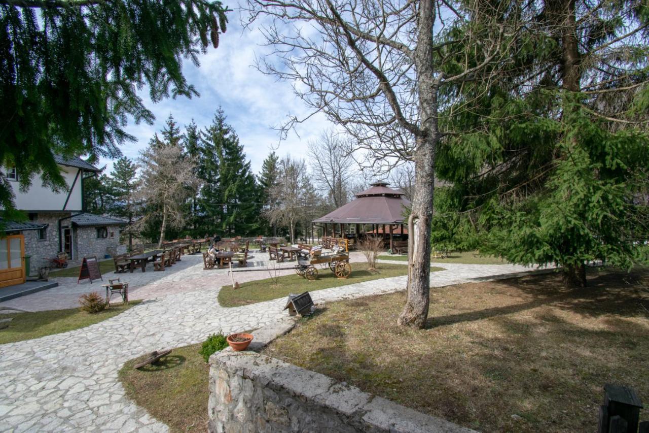 Holiday Park Hajducka Cesma Dubovsko Екстер'єр фото