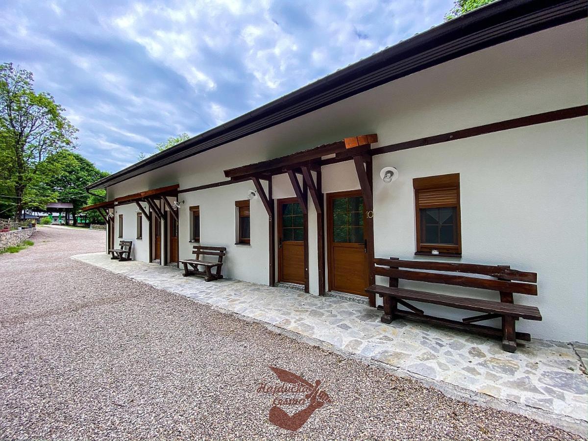 Holiday Park Hajducka Cesma Dubovsko Екстер'єр фото